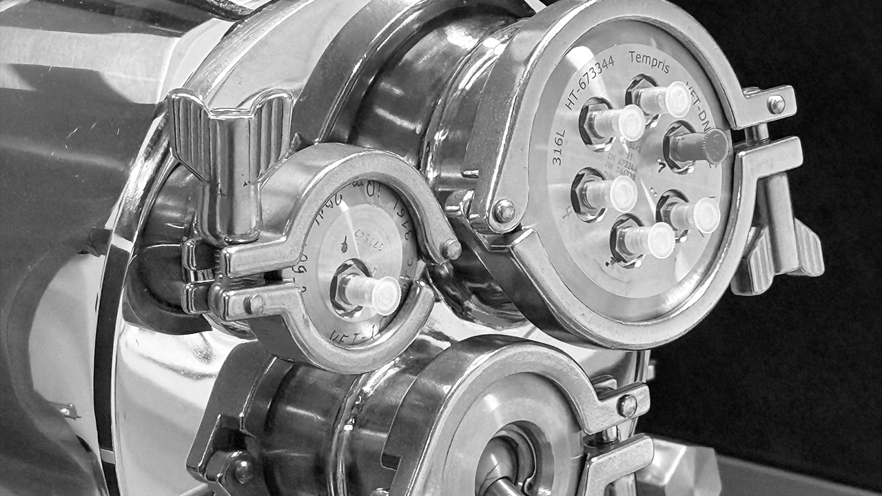 Gilyos-Service-01-Grey